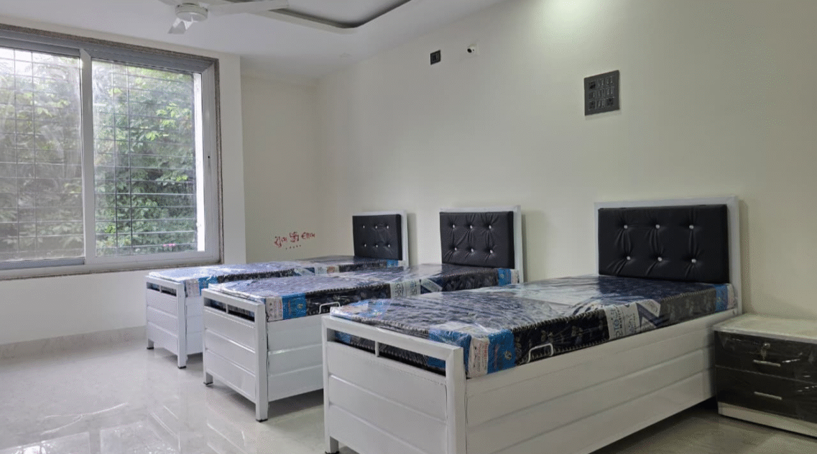 Girls PG In New Mhada Powai